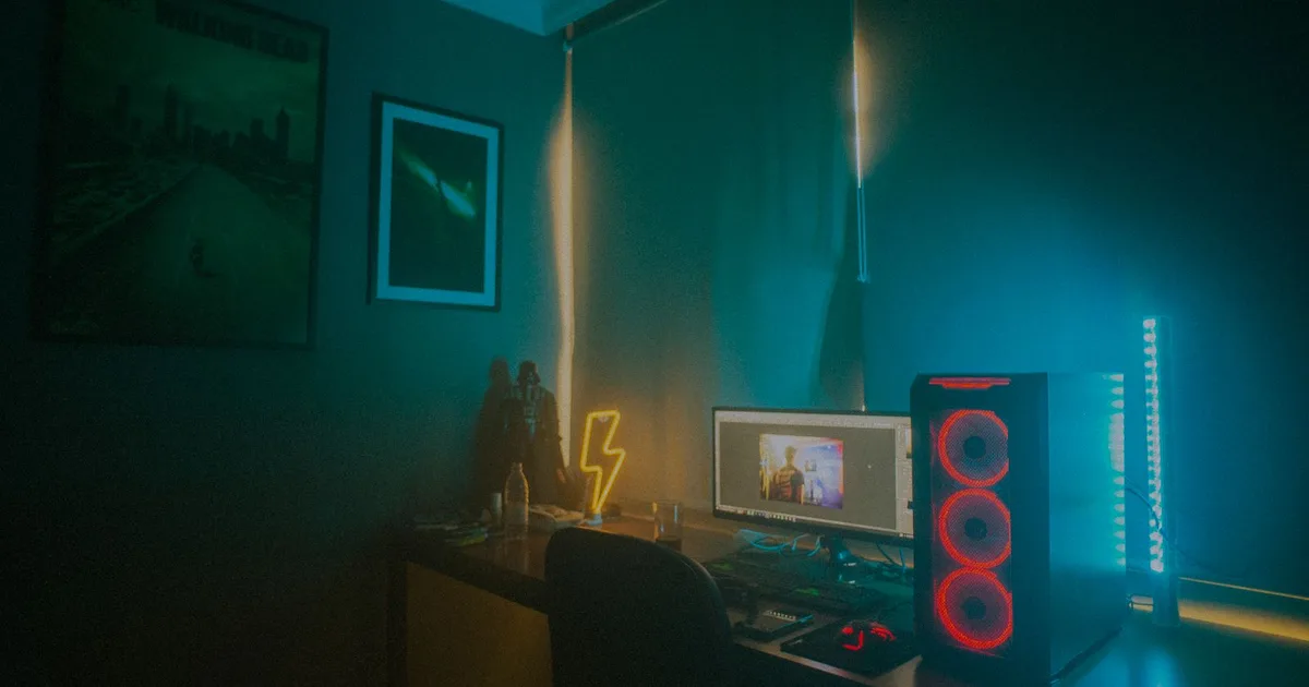 Zenless Zone Zero official key art featuring its New Eridu cast